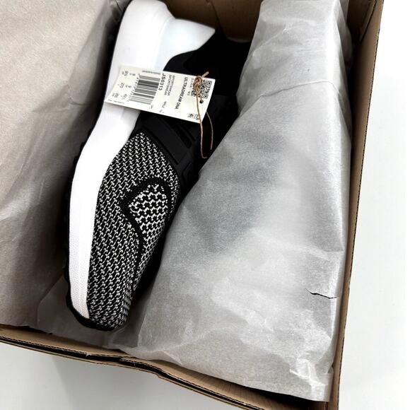 Adidas Men\'s Core Black Cloud White Ultradream DNA Shoes Size 9.5 main image 9
